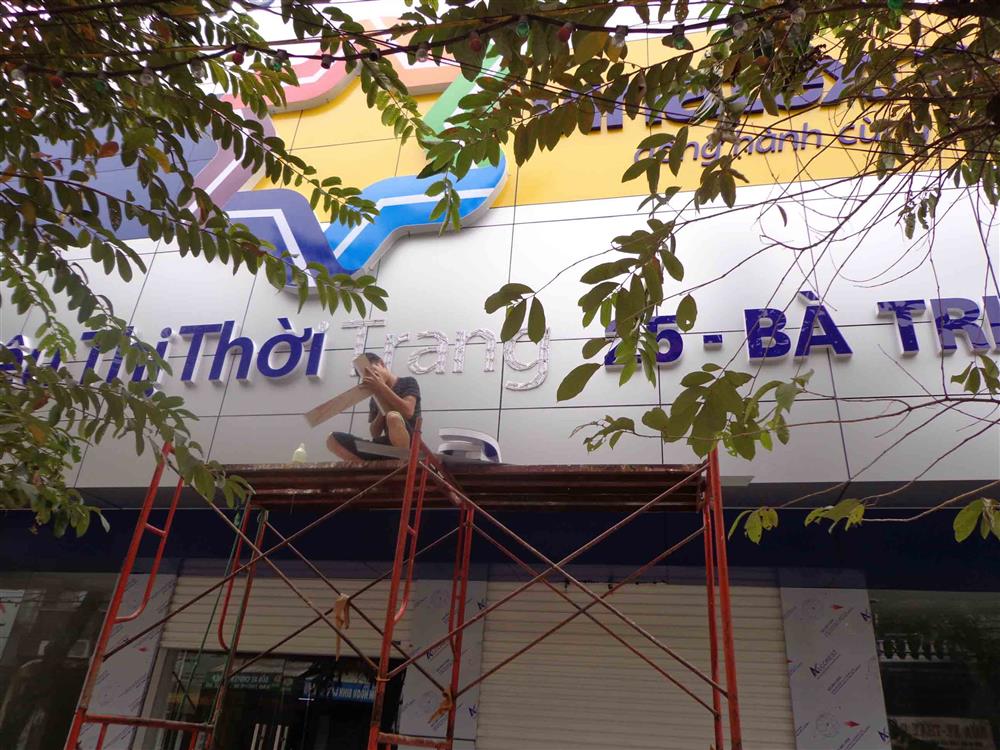 Siêu thị thời trang